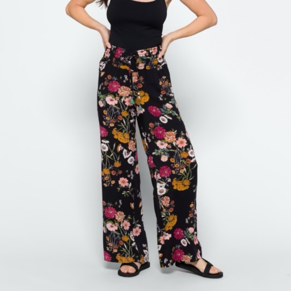 Margery High Rise Wide Leg Pant - Size: Small